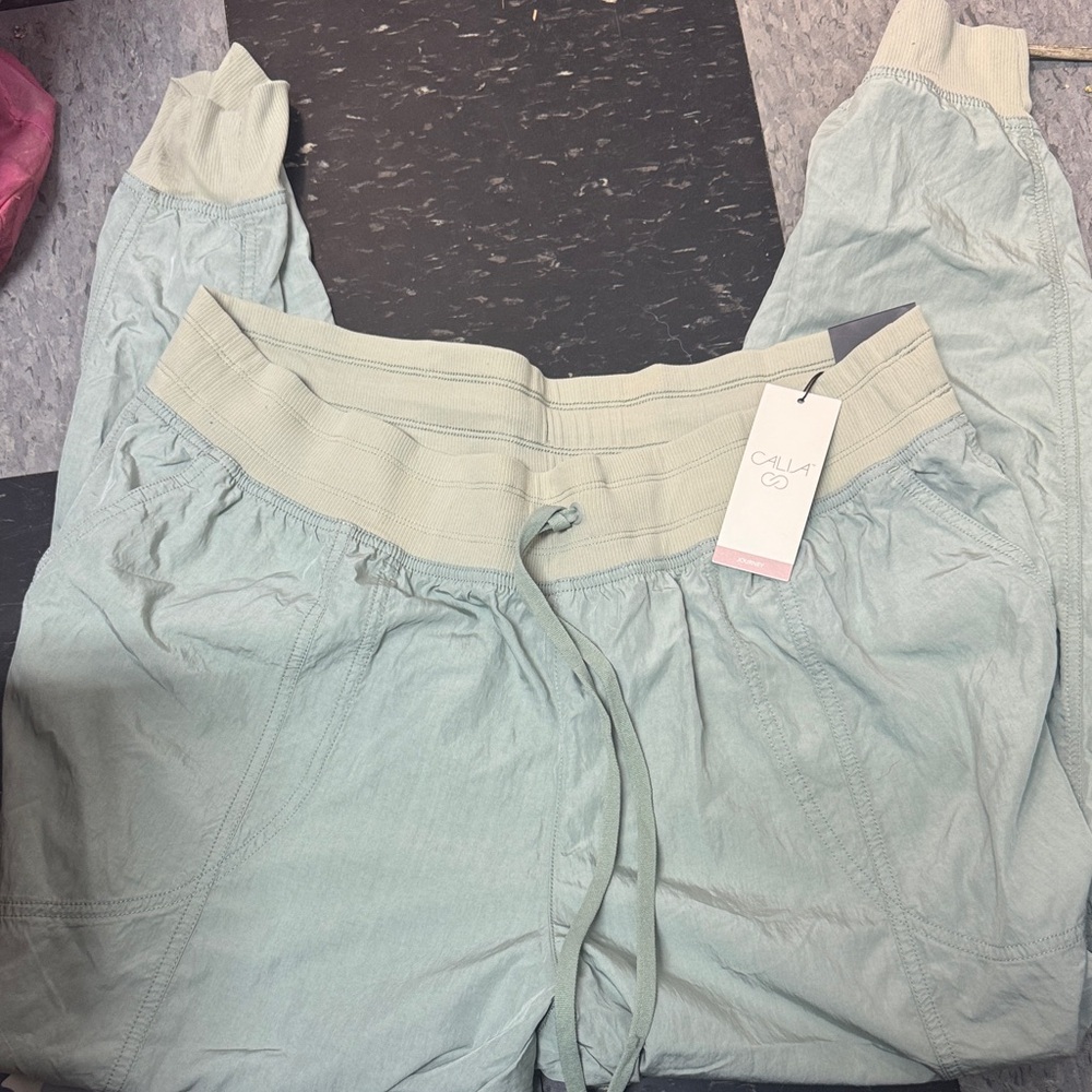 CALIA by Carrie Underwood Light Green Joggers